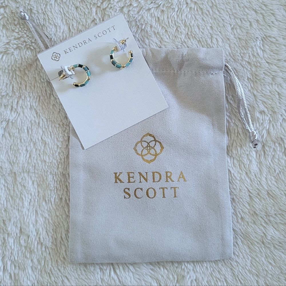 Kendra Scott "Essie" Gold💛 and Sea🌊 Green💚 Mix Huggie🤗 Earrings - NWT - Picture 2 of 16